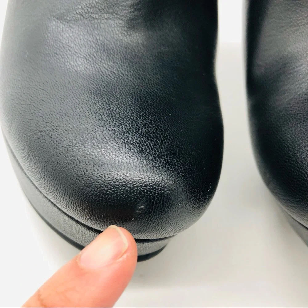 G by Guess Black High Heeled Leather Boots Knee High Buckle 6.5 M barely used - Picture 7 of 9